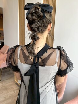 ロジェブルー(Rosier Bleu) 【ヘアセット】編みおろし / ポニーテール / ヘアアレンジ