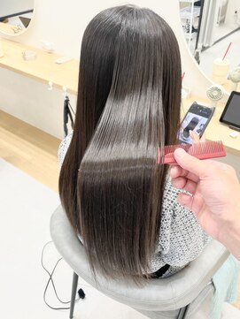 ログ キンシチョウ(L.O.G KINSHICHO) 酸性ストレートでサラサラロングに[錦糸町/縮毛矯正/髪質改善]