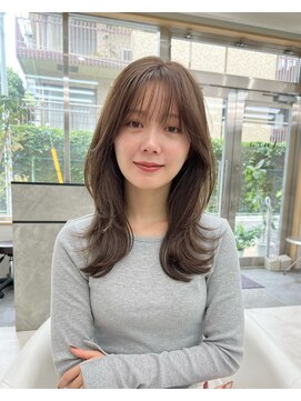 オーラ オモテサンドウ(Aura omotesando) 肌映えカラー×似合わせレイヤーカット