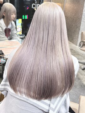 サンク 原宿 表参道(cinq) 韓国顔周りレイヤーボブヘーゼルグレージュミルクティーベージュ