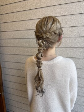 編み下ろしヘア