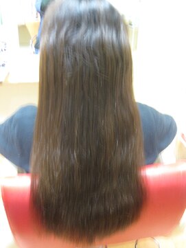 ヨシユキコンディショニング ダメージレスな縮毛矯正「強いくせ毛～ダメージ毛まで対応」７１