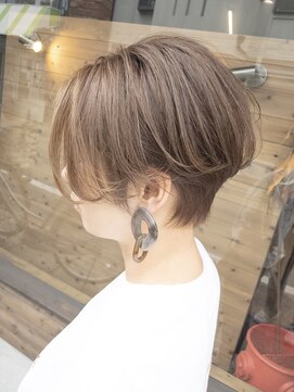 ルーナヘアー(LUNA hair) 『京都ルーナ』ハンサムショート 大人可愛い 【草木真一郎】