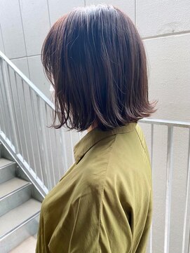 モルニ(MORNI) 髪質改善トリートメント_マロンベージュ Aラインボブ かきあげ