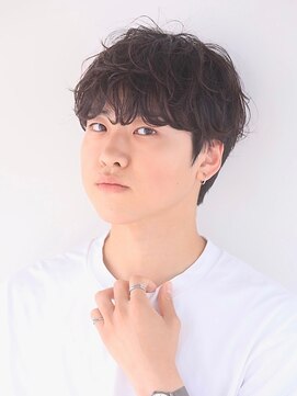 シスタ(SISTA) 【SiSTA】田中黒髪韓国マッシュツイストスパイラルコンマヘア