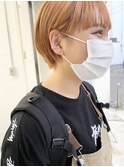 オレンジベージュ　タイトショート　ショートヘア