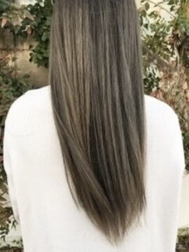 グロウ 丸の内(GLOW) ふんわりストレート