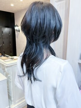 キャアリー(Caary) 福山人気caary個性派ロングウルフレイヤー顔まわり似合わせ