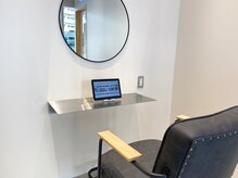 「サービス」 ～全席タブレット完備～  ［Men's salon Zina 天神］