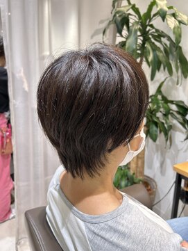 ウルバイサナンド(ULu by Sanando) ショートウルフ/えりあし浮く/くせ毛いかす