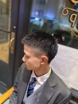 フォーコーナーズ(Four Corners) クロップスタイル