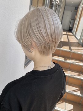 オールウェイズ(Always) ホワイトベージュ×ショートレイヤー