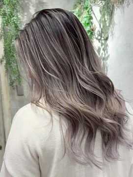 アポロ 横浜駅店(apollo) xバレイヤージュ/ホワイトグレージュ/レイヤーカット