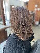 ヘアメイク デザート(HAIR MAKE DESART)&nbsp;高盛　優芽香【ミディアムパーマ×ウェットスタイル】