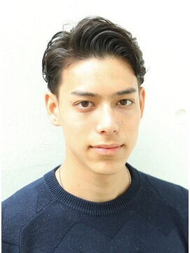 ワン 戸塚(ONE001) ナチュラルショート【ONE001　戸塚】