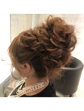 アイビス(AIBIZ) *結婚式*花嫁*参列/ップお団子スタイル