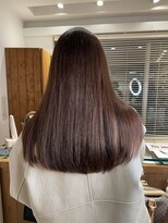 エクリ 麻布十番(equri)&nbsp;透明感あるピンクブラウン　20代30代40代　ツヤ髪