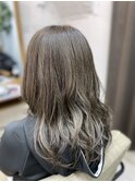 グレージュ