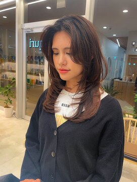 エクリジユウガオカ(equri Jiyugaoka) 【自由が丘】ロング×フルレイヤー/30代40代50代