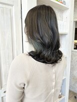 キャアリー(Caary)&nbsp;福山Caary人気インナーカラー夏暗髪アイスブルーイルミナカラー