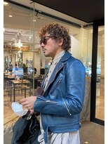 ヲタク(wotaku.)&nbsp;ハードパーマミディアムパーマアフロ風パーマメンズショート茶髪