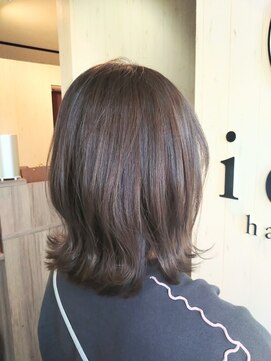 イコウヘアデザイン(icou hair design) 黄みをおさえたツヤカラー