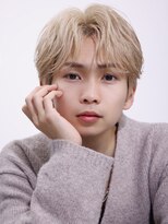 リップス 表参道店(LIPPS)&nbsp;【ハイトーン】毛流れセンターパート