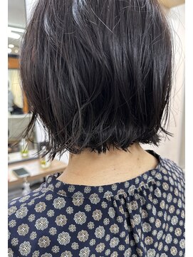 コポル(Copol) 秋カラー×クセ毛切りっぱなしボブ