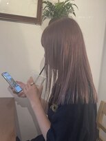 エイチ(811)&nbsp;アンブレラカラーアッシュグレーベリーショート切りっぱなしボブ