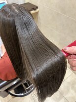 ジーナ 船橋(Zina) オリーブ透明感カラー Zina江里