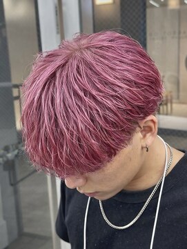 オーバル ジングウマエ(OVARL jingumae) ラウンドマッシュハイトーンショートナチュラルピンク