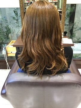 アストラール雅(astrale) レイヤー　パーマスタイル