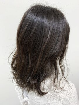 ビューティーマーケット アングゥ イオンモール名取(BEAUTY MARKET ungu) シークレットハイライト_グレー