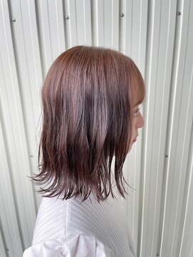 バルス(BLS) 切りっぱなしミディアムボブ【藤枝/髪質改善/インナーカラー】