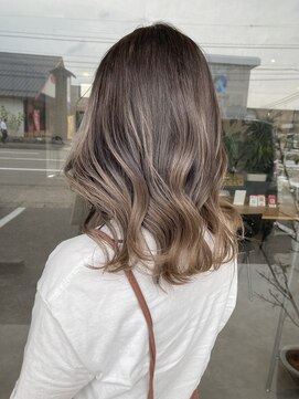 ナンバー(number+) 20代30代40代ハイライト外国人風カラープラチナアッシュ