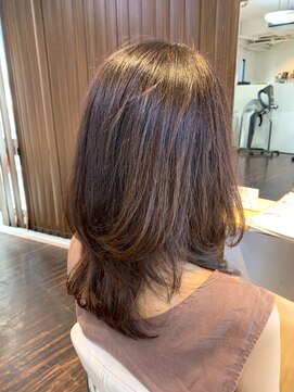 アトリエアルシュ(atelier ARCHE) ひし形シルエットのロングレイヤー,モテ髪