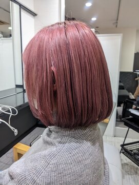 フラット(FLAT) ピンクアッシュ×ボブ