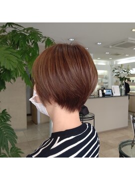 カズ(KAZU) ショートボブ