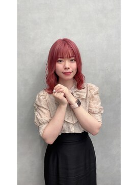 ファイブバイジエクト 堀江(FIVE by The Ect) ピンクカラー　ダブルカラー　ブリーチカラー　ピンクアッシュ