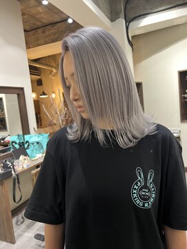 ハウンド(HAWND) シルバーアッシュグレー