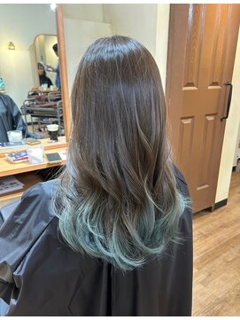 オーストヘアジジ(Aust hair Gigi) エンドカラー　モスグリーン