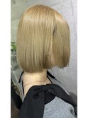 ショートボブ×ブランド