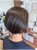 ショートボブ