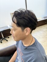 トップスタイル リッチ&nbsp;アップバングのメンズパーマ