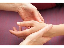 【ハンドマッサージ】待ち時間の癒し