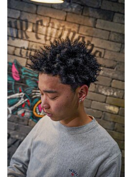 フォーコーナーズカットショップスリーセント 栄(FourCornersCutShop 3/cent) スパイキーアフロ