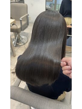 エラ(Ella) 髪質改善×シフォングレージュ艶髪