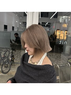 ニトバイアンキシム ボブ(nit by AHNKISM) 大人っぽくなりたい20代の方におすすめヘアスタイル◎