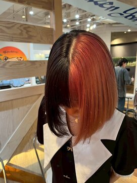 ロアー ヘアー マックイーン 流山おおたかの森店(RAWR hair McQueen) 【RAWR】黒×ピンク!コントラスト/魅せるハーフ&ハーフカラー