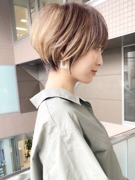 大人可愛い前髪ありひし形耳掛けクールショートボブ代30代40代 L アンド ストーリーズ 原宿 Stories のヘアカタログ ホットペッパービューティー